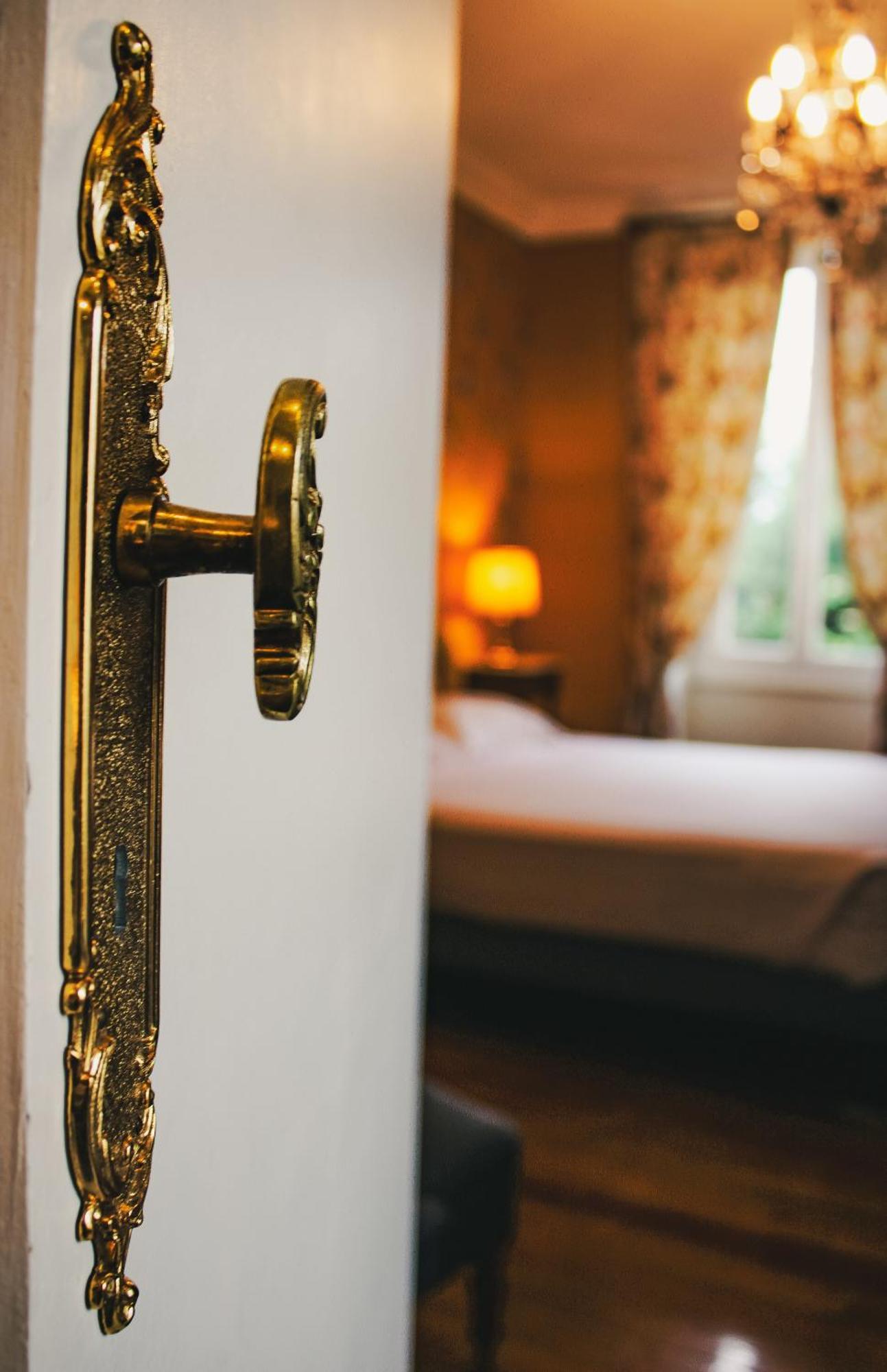 Hotel La Villa Fleurie Бон Экстерьер фото